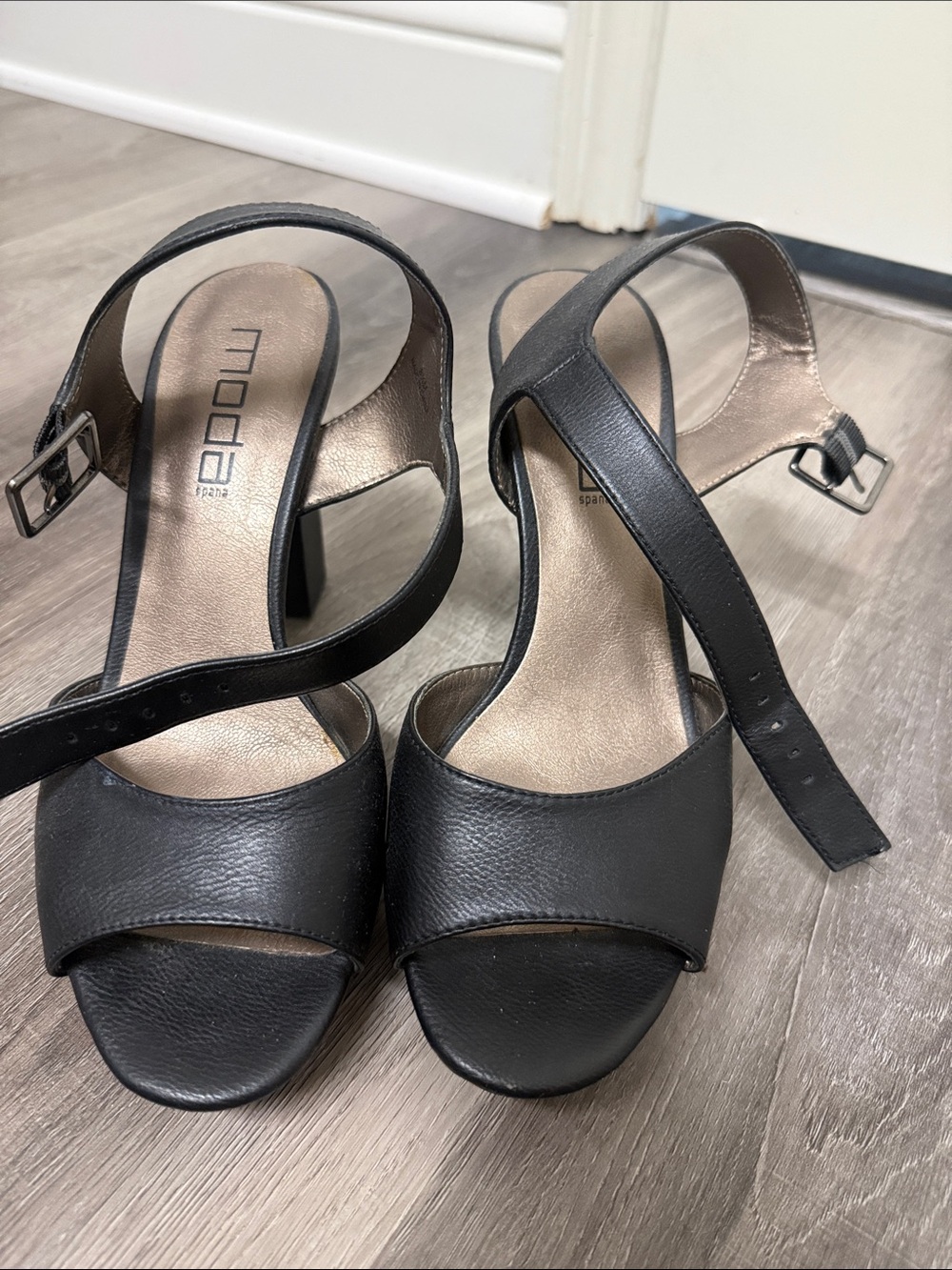 Moda Spana Black Leather Open-Toe Slingback Heels 8.5